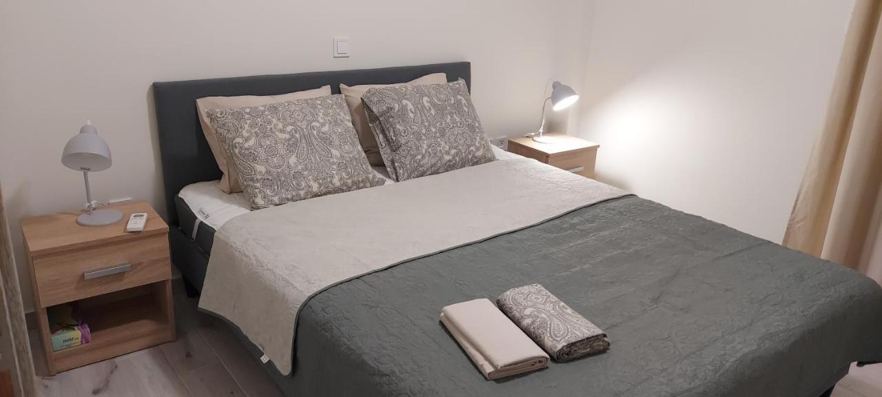 Kristy Apartment อาร์เตมีดา ภายนอก รูปภาพ